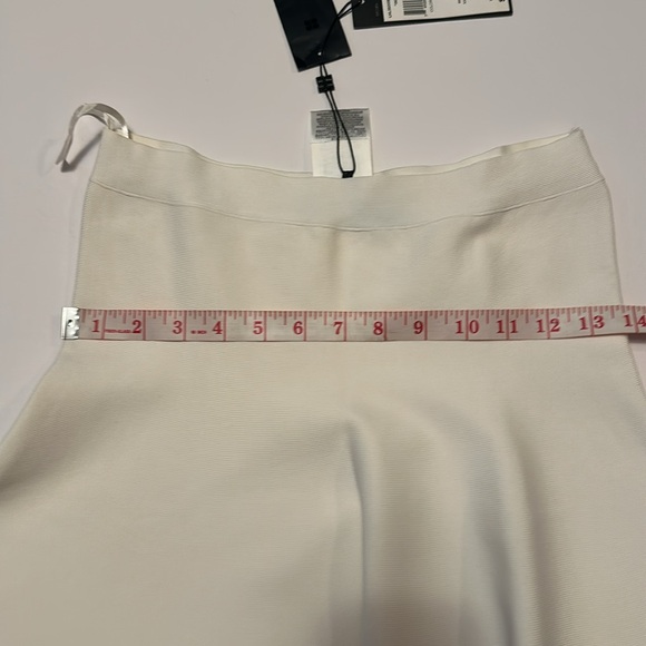 BCBGMAXAZRIA - Picture 6 of 6